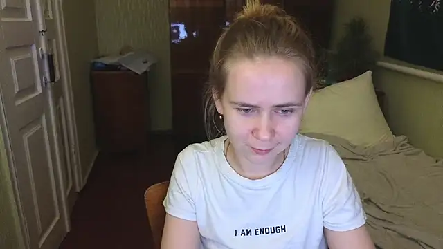 Riley Roo online show from 10, 1, 2025