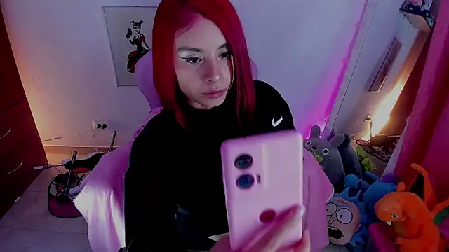 saralolo420 online show from 18, 4, 2026