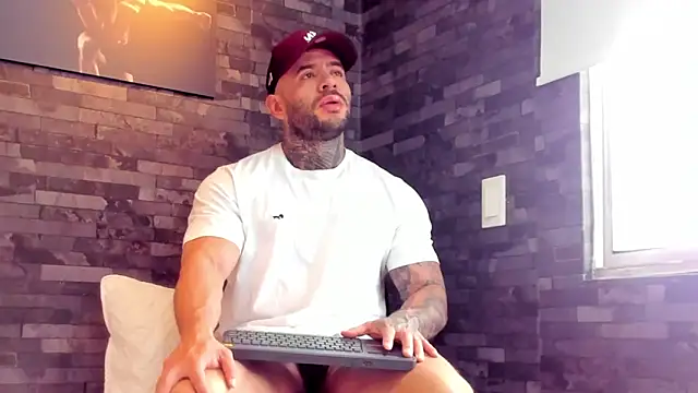 Snapshot of BruceDallas chatting on 2, 2, 2026 BruceDallas online show from 2, 2, 2026