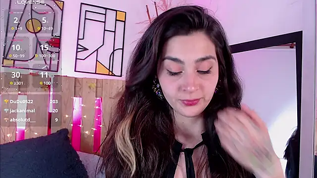 emily amaya online show from 11, 3, 2025