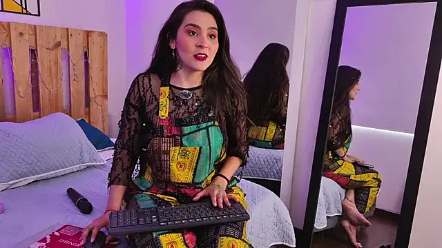 emily amaya online show from 5, 8, 2026