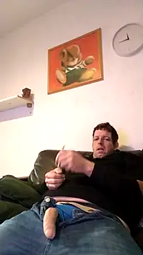 Knuffelstaaf123 online show from 2, 11, 2025