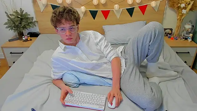 Fandi 777 online show from 24, 1, 2025