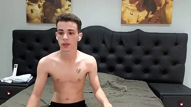 Snapshot of Cristian_Delgado chatting on 21, 12, 2024 Cristian Delgado online show from 21, 12, 2024