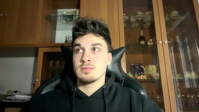 Hank 04 online show from 12, 12, 2024