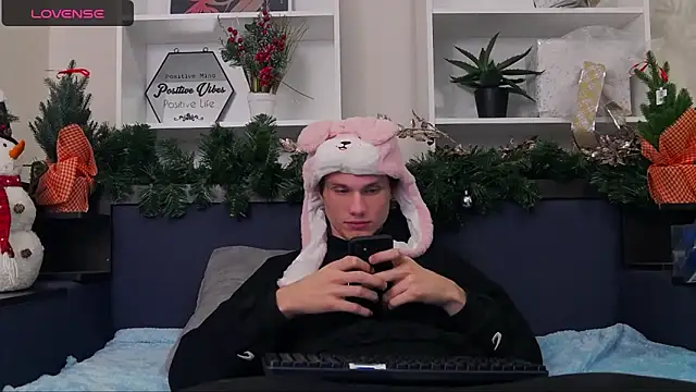 CalvinCay online show from 11, 12, 2024