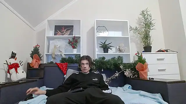 CalvinCay online show from 30, 12, 2024