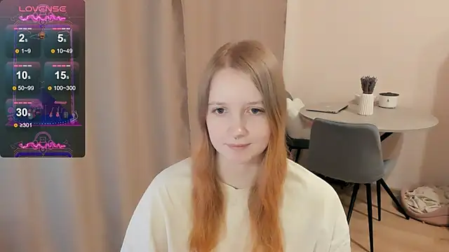 Snapshot of Alyaley chatting on 1, 2, 2025 Alyaley online show from 1, 2, 2025