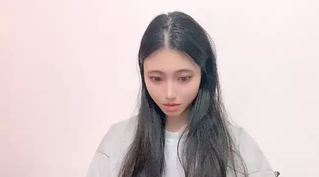 Snapshot of -hanime- chatting on 4, 12, 2024 -hanime- online show from 4, 12, 2024