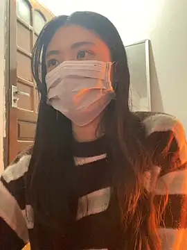 Snapshot of -hanime- chatting on 18, 12, 2024 -hanime- online show from 18, 12, 2024