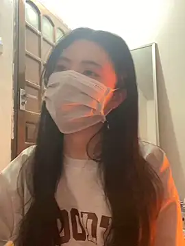 Snapshot of -hanime- chatting on 18, 12, 2024 -hanime- online show from 18, 12, 2024