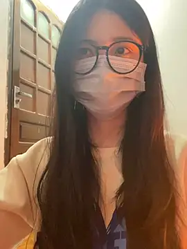 Snapshot of -hanime- chatting on 7, 1, 2025 -hanime- online show from 7, 1, 2025