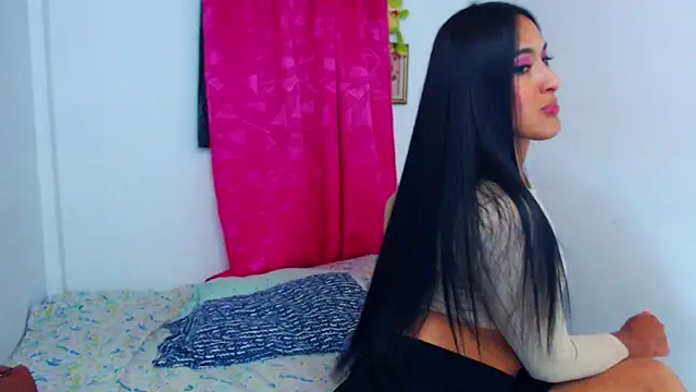 misss estrella online show from 22, 9, 2025