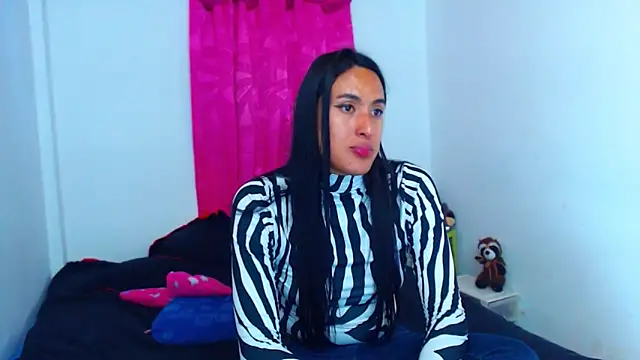 misss estrella online show from 22, 11, 2025