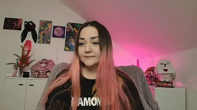 PinkHurricaneOfficial online show from 10, 4, 2026