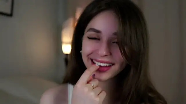EstherMitchel online show from 18, 1, 2025