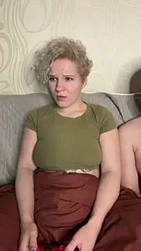 MrMrsRight online show from 7, 3, 2025