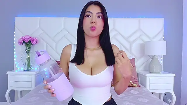 Julie Bennet online show from 10, 1, 2025