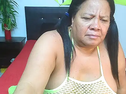 Snapshot of Shanttal0272 chatting on 3, 6, 2026 Shanttal0272 online show from 3, 6, 2026