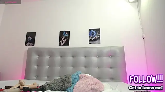 horny-juliette online show from 6, 3, 2026