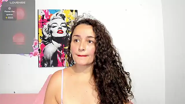  luna  sweet  online show from 20, 3, 2025