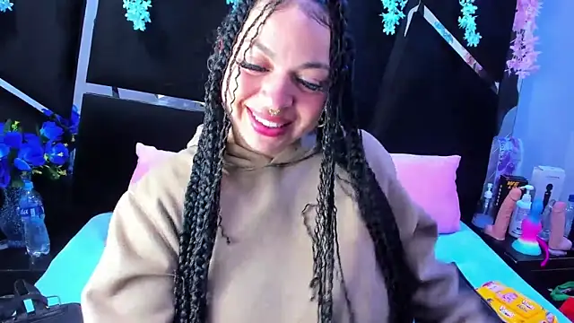 Snapshot of Cocoo_Nuth chatting on 23, 10, 2025 Cocoo Nuth online show from 23, 10, 2025