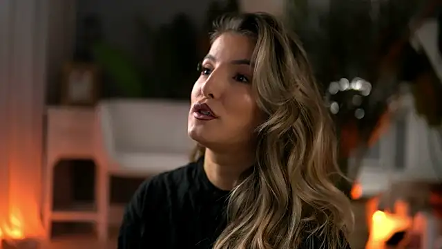 KellyMathews online show from 14, 10, 2025