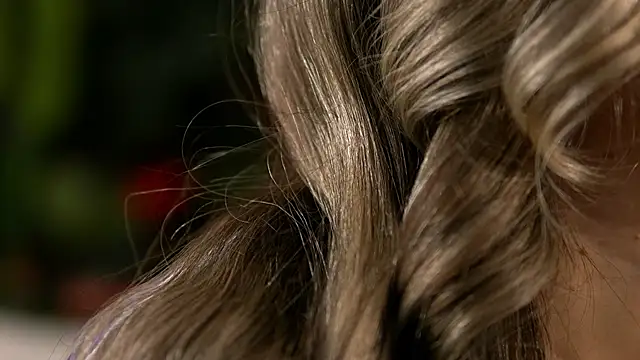 KellyMathews online show from 10, 4, 2026