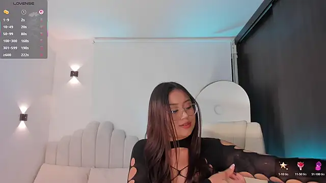 Snapshot of AmberLewis_ chatting on 30, 4, 2026 AmberLewis online show from 30, 4, 2026