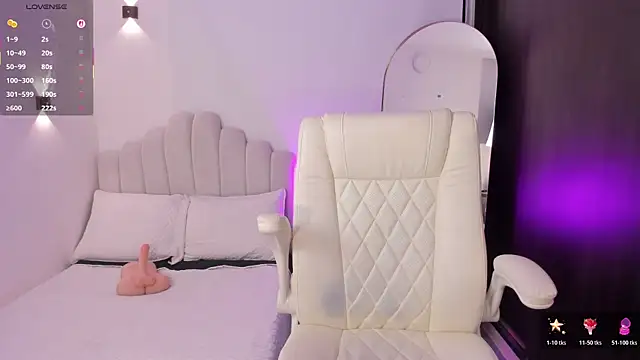 Snapshot of AmberLewis_ chatting on 31, 5, 2026 AmberLewis online show from 31, 5, 2026
