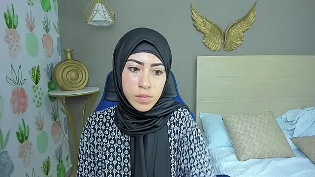 chaymae nah  online show from 11, 1, 2025