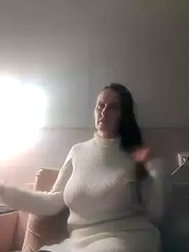 Evelina cute online show from 19, 2, 2025