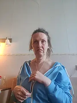 Evelina cute online show from 18, 3, 2026