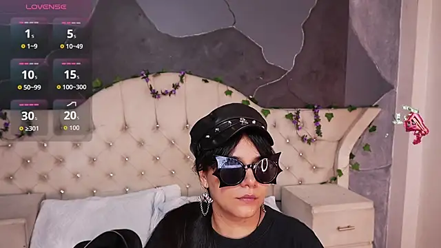 Snapshot of AmberGreyy_ chatting on 19, 4, 2026 AmberGreyy online show from 19, 4, 2026