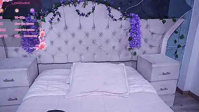 Snapshot of AmberGreyy_ chatting on 22, 5, 2026 AmberGreyy online show from 22, 5, 2026