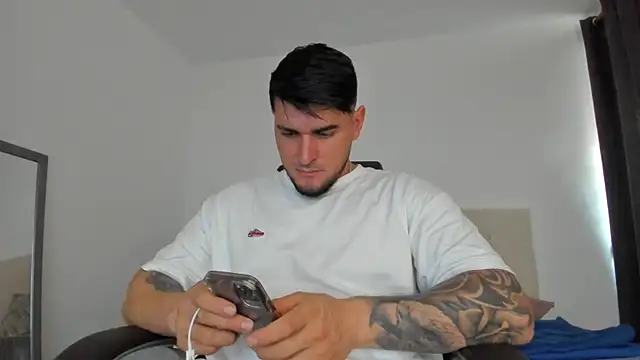 Teilor Creed online show from 30, 11, 2025