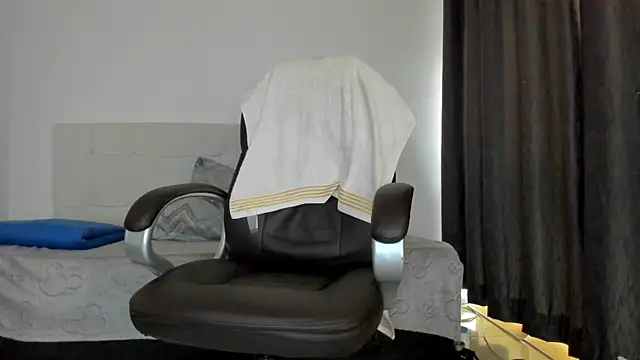 Teilor Creed online show from 3, 12, 2025