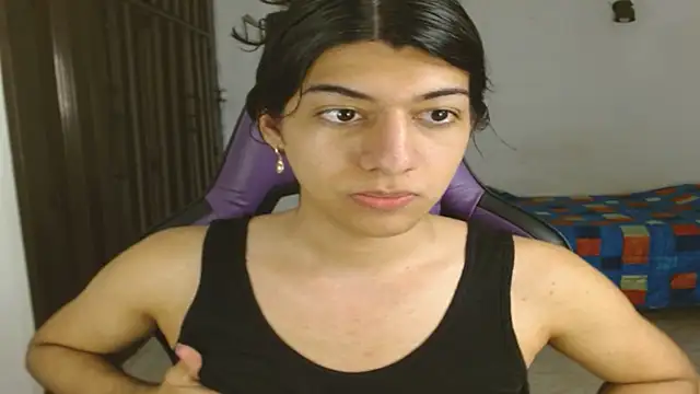 engielphoenis14 online show from 4, 10, 2025