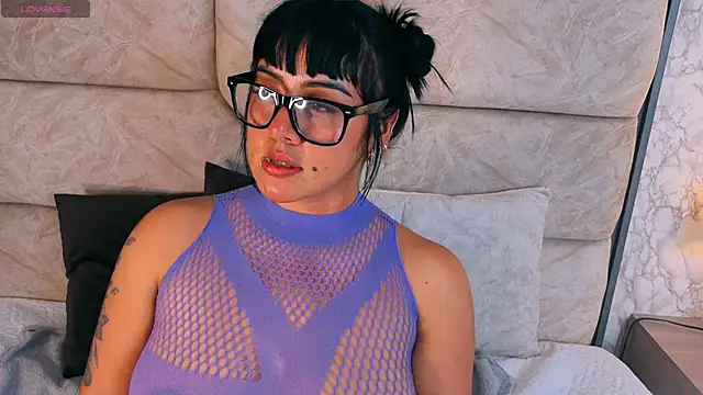 amatista  smith online show from 16, 3, 2026