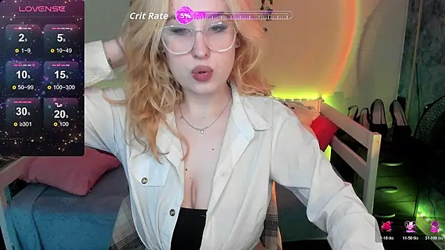 Snapshot of Emily_Gin chatting on 29, 11, 2025 Emily Gin online show from 29, 11, 2025