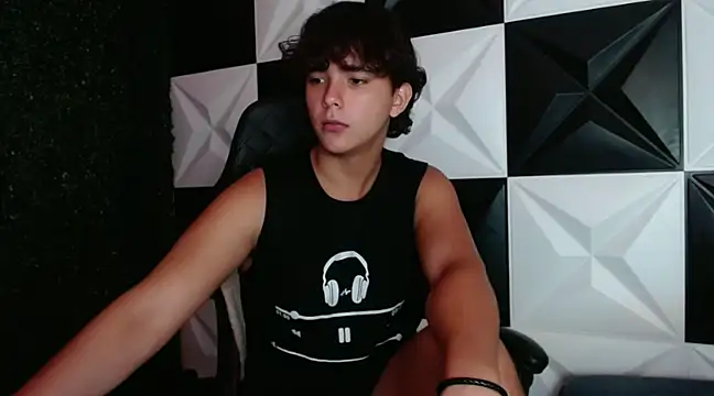 Dani cumboy online show from 28, 12, 2024