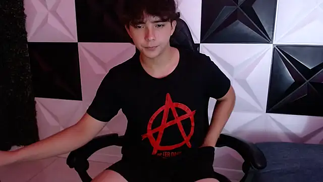 Dani cumboy online show from 19, 1, 2025