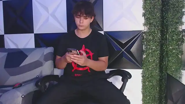 Dani cumboy online show from 15, 3, 2025