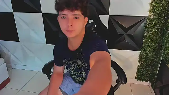 Dani cumboy online show from 6, 10, 2025