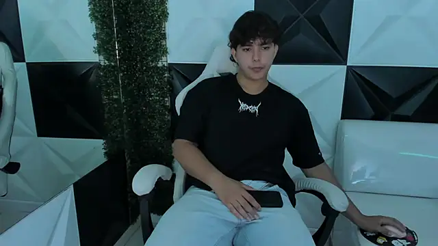 Dani cumboy online show from 19, 11, 2025