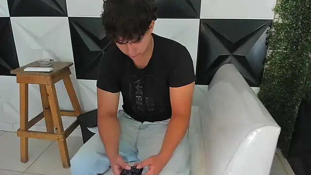 Dani cumboy online show from 27, 11, 2025