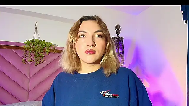 TomLondon  online show from 8, 10, 2025