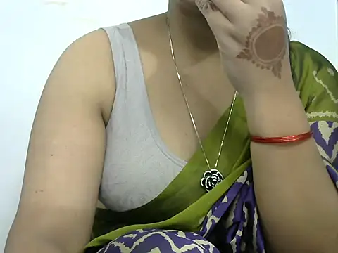 Snapshot of rashmika_reddy chatting on 18, 1, 2026 rashmika reddy online show from 18, 1, 2026