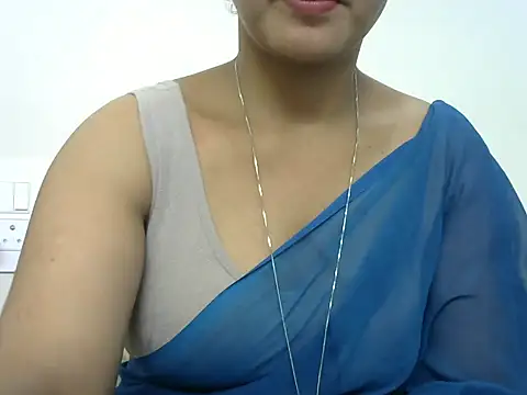Snapshot of rashmika_reddy chatting on 28, 7, 2026 rashmika reddy online show from 28, 7, 2026