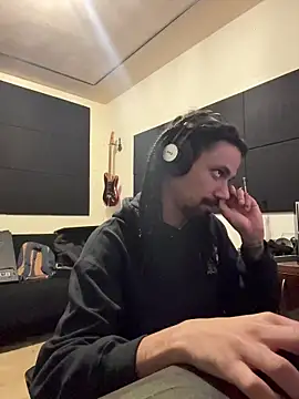 hotcamboy420 online show from 5, 12, 2025